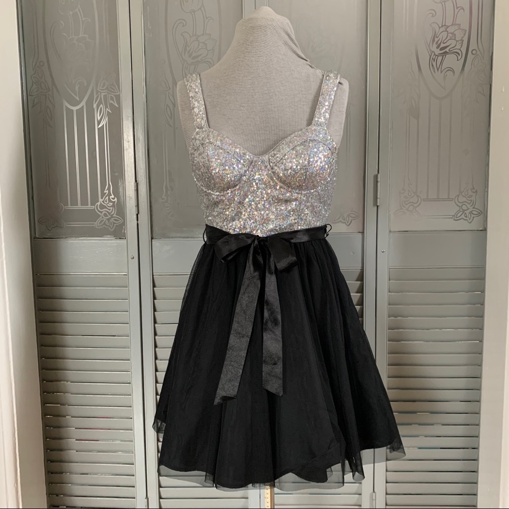 Sequined bodice, full skirt party dress